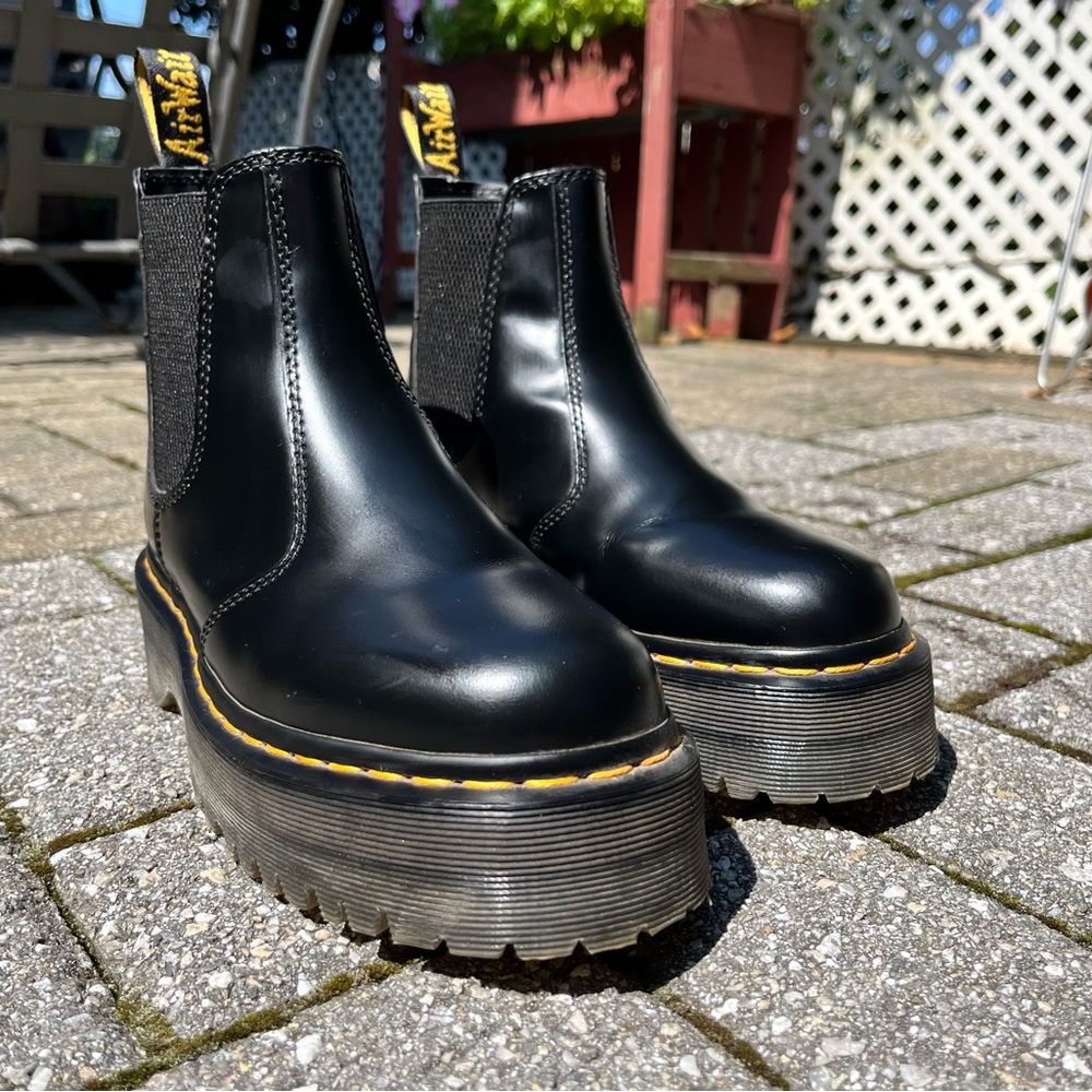 Dr Martens Platform Chelsea Boot in Black, smooth leather, lightly worn
